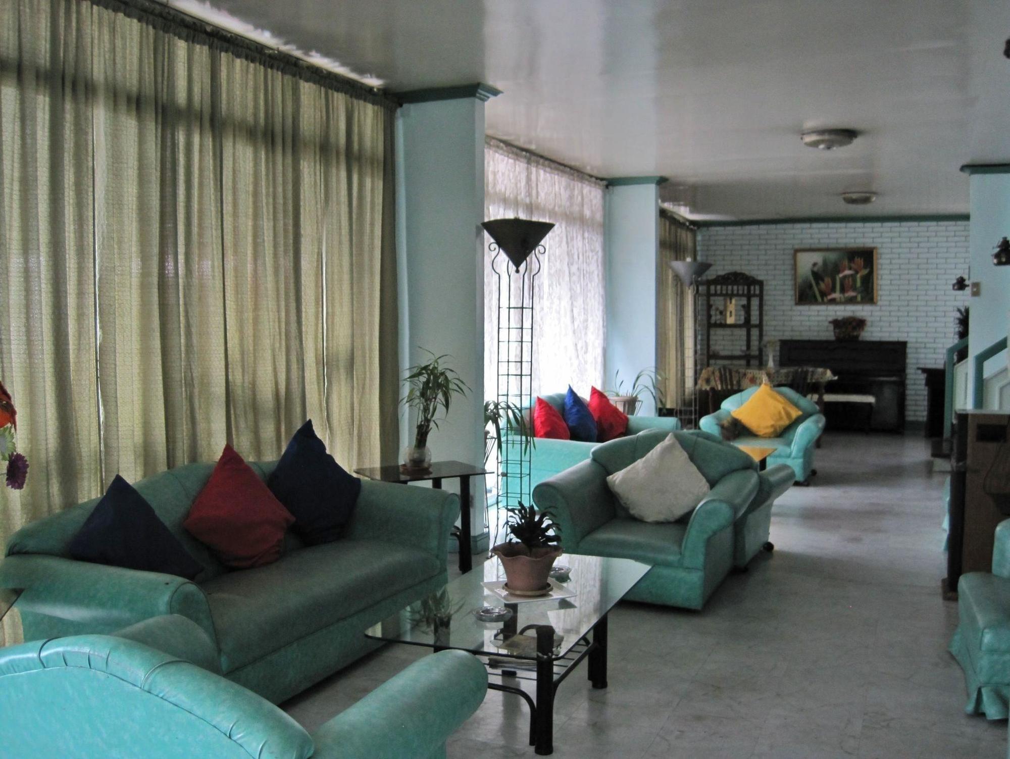 Villa Mia Hotel And Apartelle Baguio City Exterior photo